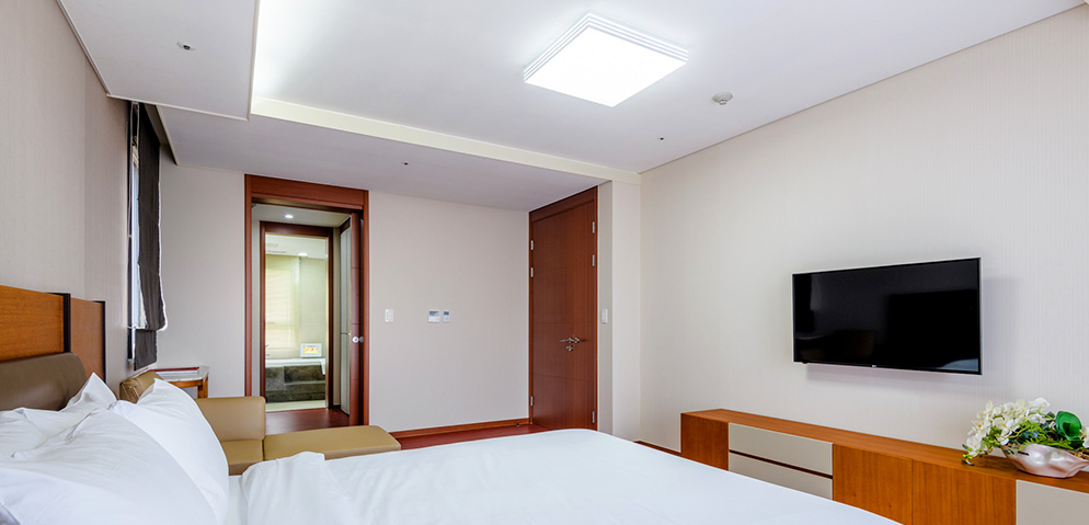 room-card-img-1